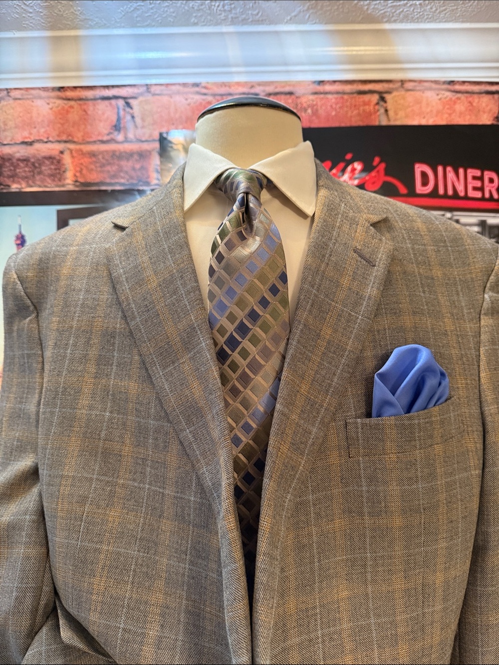 Hart Schaffner Marx Brown Taupe Plaid